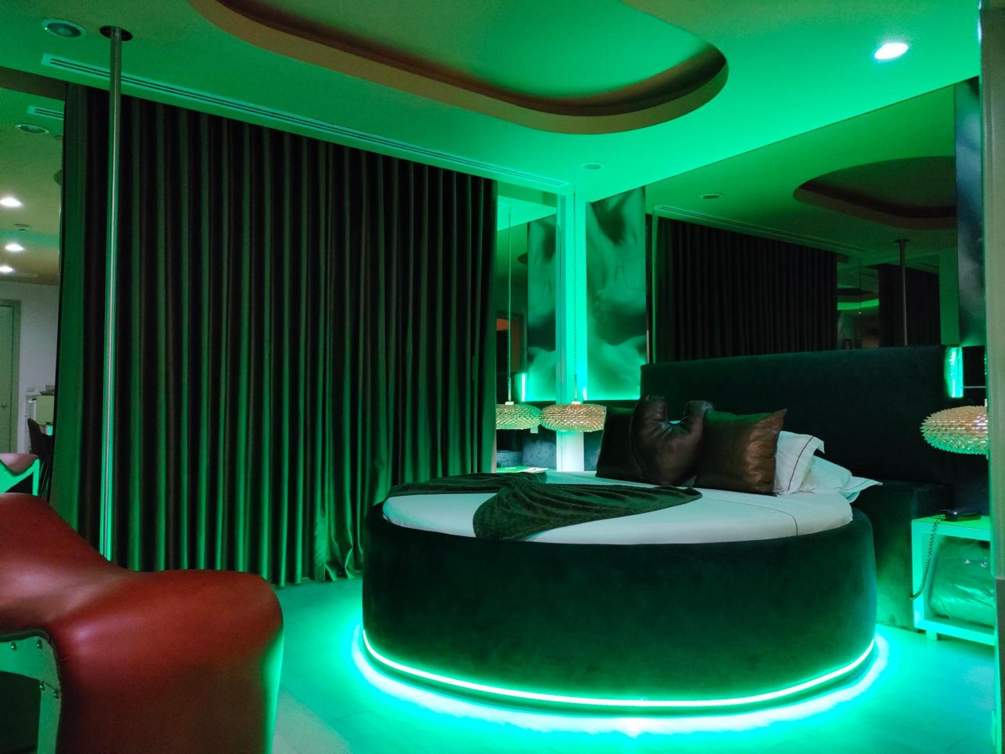 Motel Emocoes Nogueira da Regedoura Εξωτερικό φωτογραφία